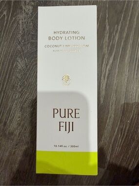 Pure Fiji Hydrating Body Lotion - Coconut Lime Blossom (Green/White)